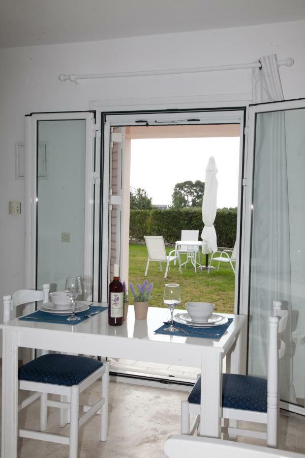 Cavaliere Houses Lixouri Exteriör bild
